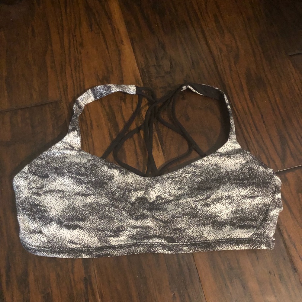 Lululemon Free To Be Zen Bra